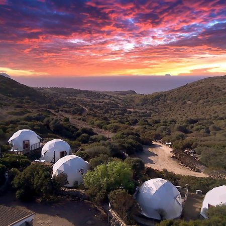 B&B Glamping Semaforo Capo Sperone SantʼAntìoco 外观 照片