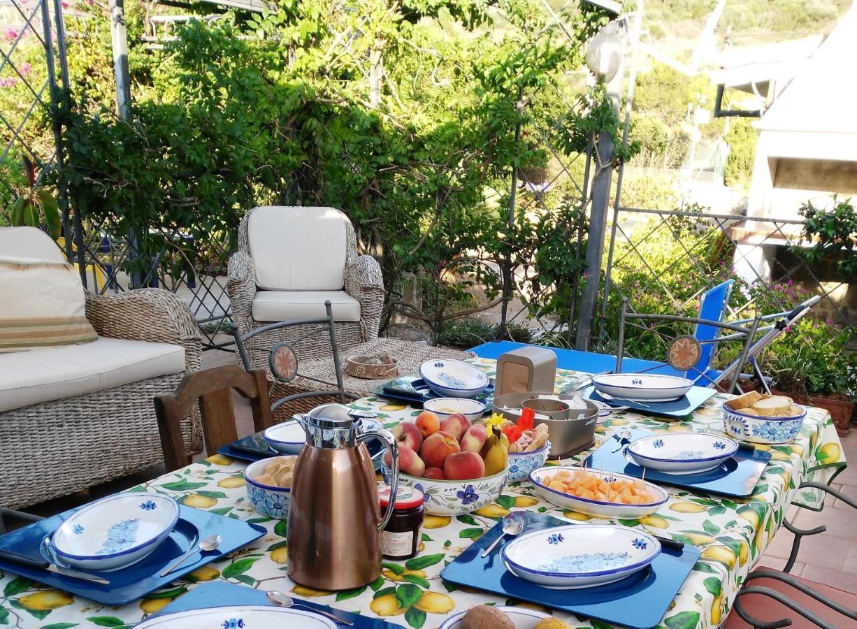 B&B Glamping Semaforo Capo Sperone SantʼAntìoco 外观 照片